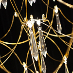 Люстра подвесная с изогнутым металлическим каркасом и множеством хрустальных подвесок Золото Диаметр 80 см Quasar варинант исполнения - 2 | Loft Concept в Волгограде