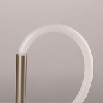 Настольная лампа белым изогнутым плафоном на круглой подставке Luke Lampco Tracer Lamp варинант исполнения - 9 | Loft Concept в Волгограде