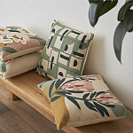 Подушка с цветочным принтом Blooming Elegance Lily варинант исполнения - 6 | Loft Concept в Волгограде