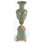Ваза зеленого цвета из фарфора на высокой подставке с бронзовыми ручками Eden Garden porcelain and bronze варинант исполнения - 3 | Loft Concept в Волгограде