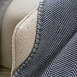 Плед из шерсти мериноса темно-синего цвета 130×180 см Indigo Waves варинант исполнения - 4 | Loft Concept в Волгограде