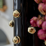 Ваза черная цилиндрическая с глянцевым покрытием и золотыми декоративными элементами Molecule Collection варинант исполнения - 1 | Loft Concept в Волгограде