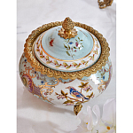 Шкатулка с крышкой из голубого фарфора с риунком птиц и цветов Blue Garden варинант исполнения - 2 | Loft Concept в Волгограде