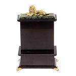 Часы настольные с декором в виде льва из натурального камня Нефрит Lion Stone Clock варинант исполнения - 4 | Loft Concept в Волгограде