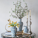 Ваза округлой формы белого цвета с синим растительным узором Blue & White Ornament  варинант исполнения - 6 | Loft Concept в Волгограде