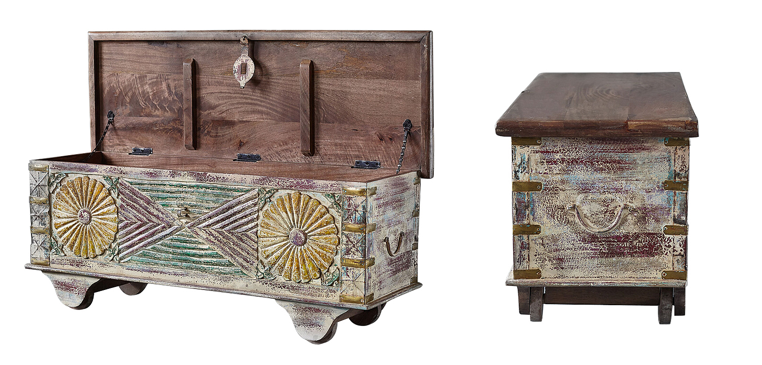 Сундук резной Advaith Carved Antique Chest Сундук резной Advaith Carved Antique Chest - Loft-Concept в Волгограде