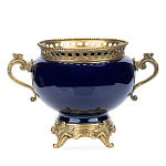 Ваза темно-синяя фарфоровая на бронзовой подставке с ажурным ободком и изогнутыми ручками Eden Garden варинант исполнения - 1 | Loft Concept в Волгограде