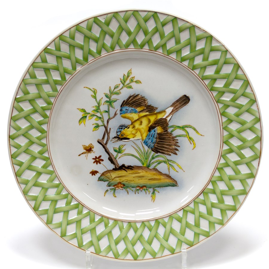 Категория товаров: Тарелки